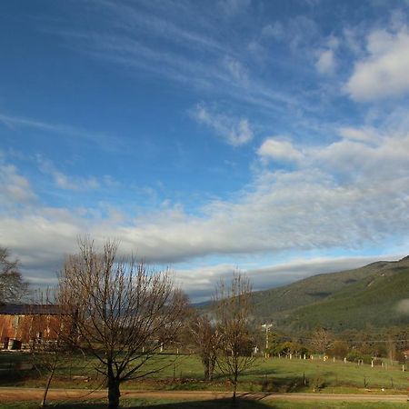 3 Bells Alpine Cottage ไบรท์ ภายนอก รูปภาพ