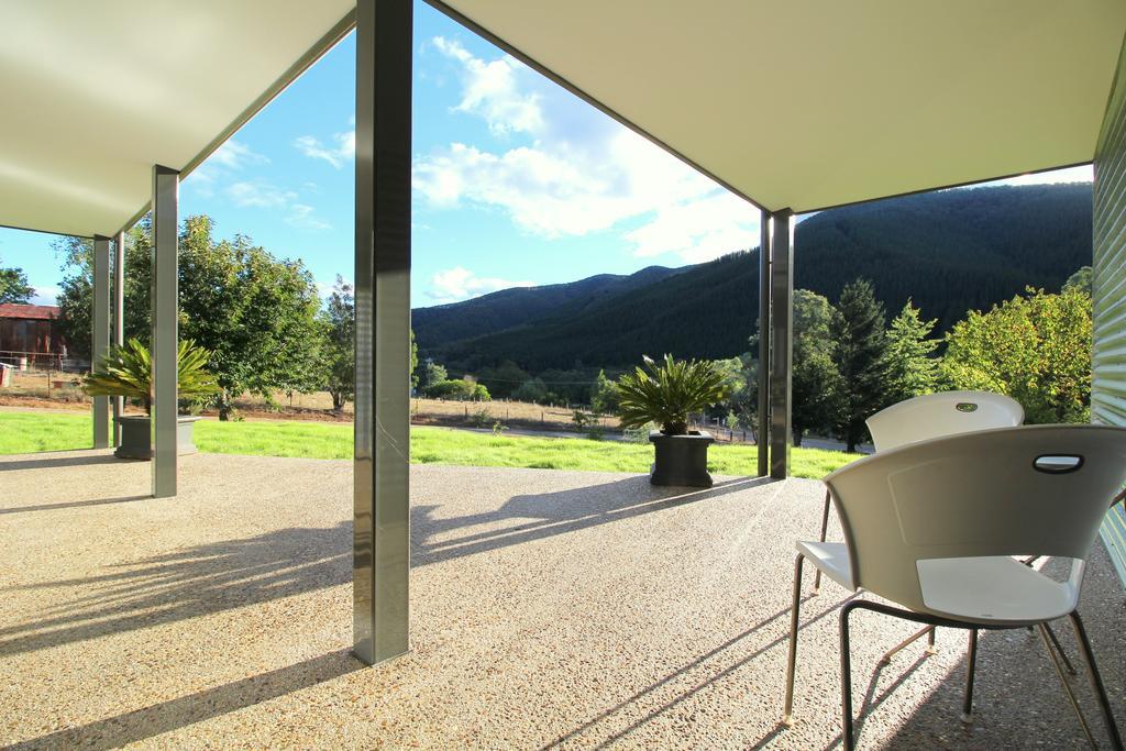 3 Bells Alpine Cottage ไบรท์ ภายนอก รูปภาพ