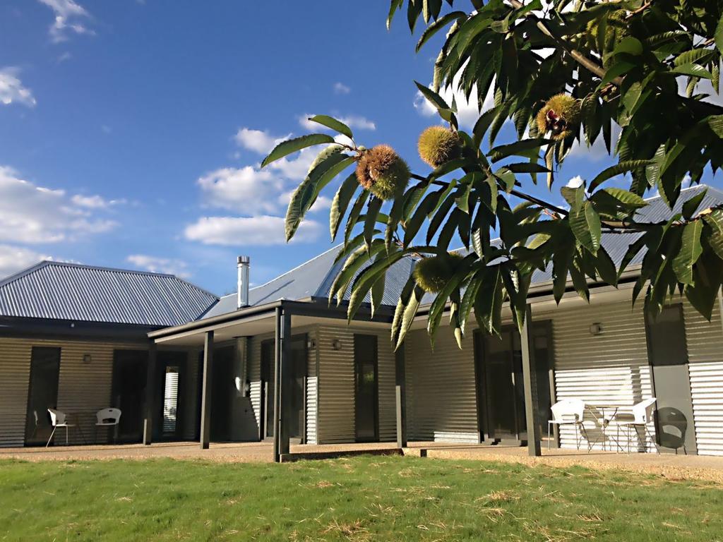 3 Bells Alpine Cottage ไบรท์ ภายนอก รูปภาพ